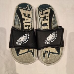 Philadelphia Eagles Slide Sandals – Size Small (7–8) – NFL Team Logo